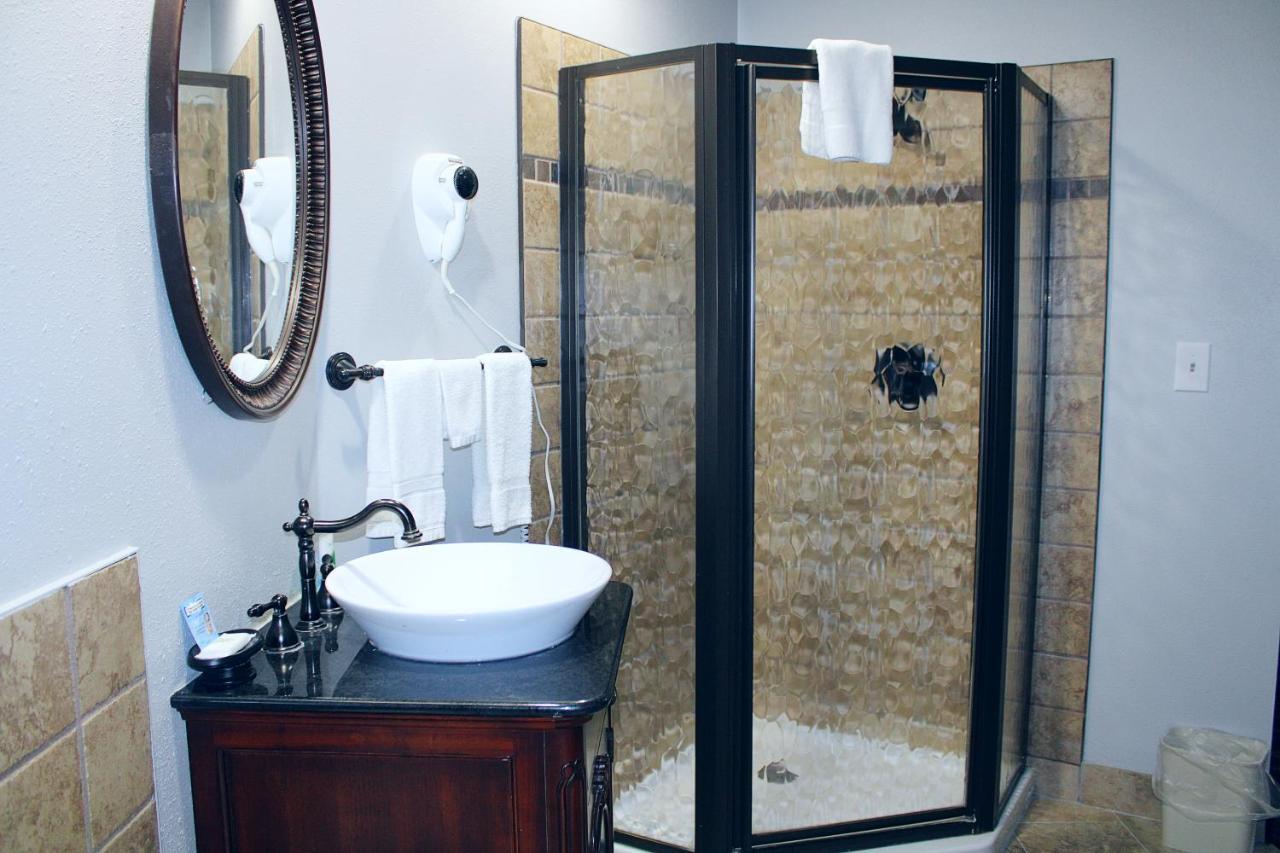 Greenlight Inn & Suites St James Saint James Extérieur photo