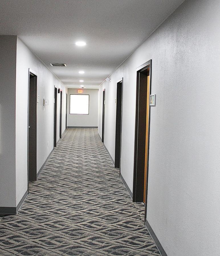 Greenlight Inn & Suites St James Saint James Extérieur photo