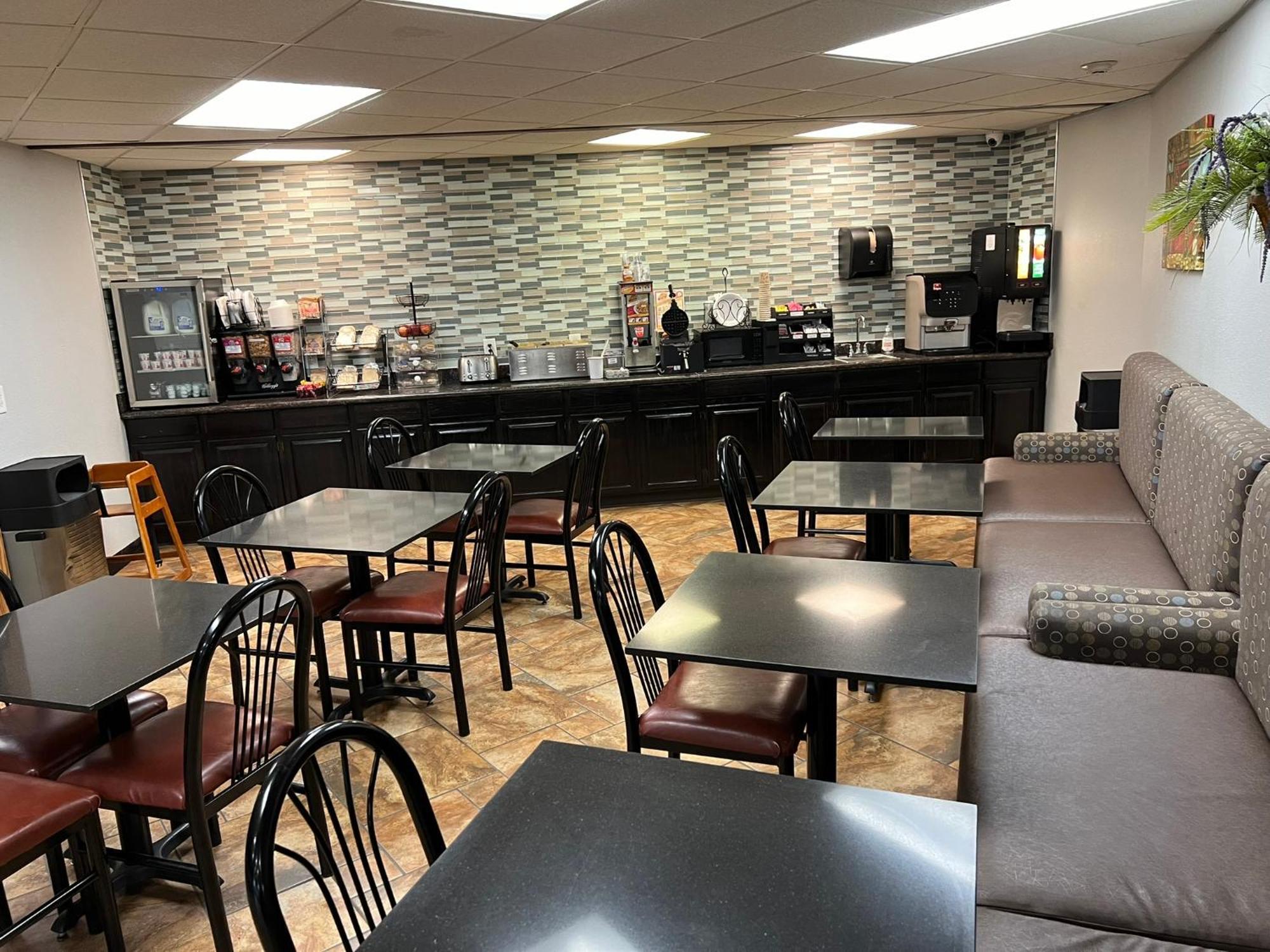 Greenlight Inn & Suites St James Saint James Extérieur photo