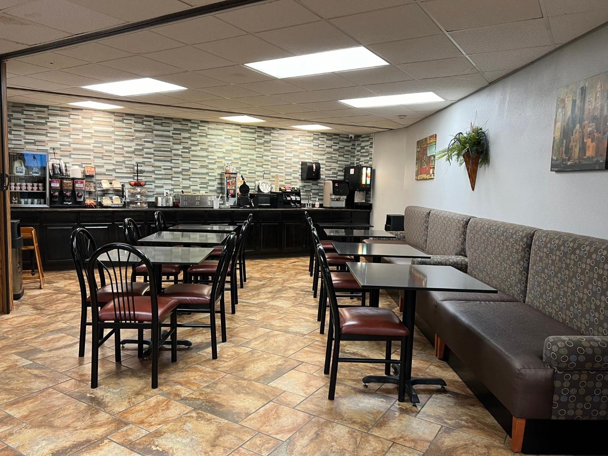 Greenlight Inn & Suites St James Saint James Extérieur photo