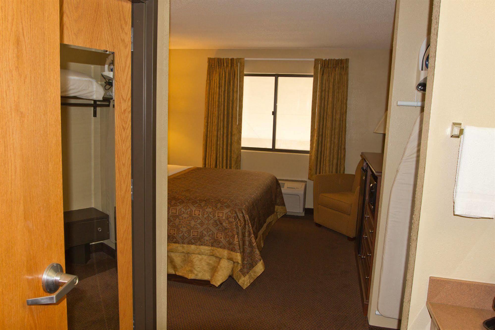 Greenlight Inn & Suites St James Saint James Extérieur photo