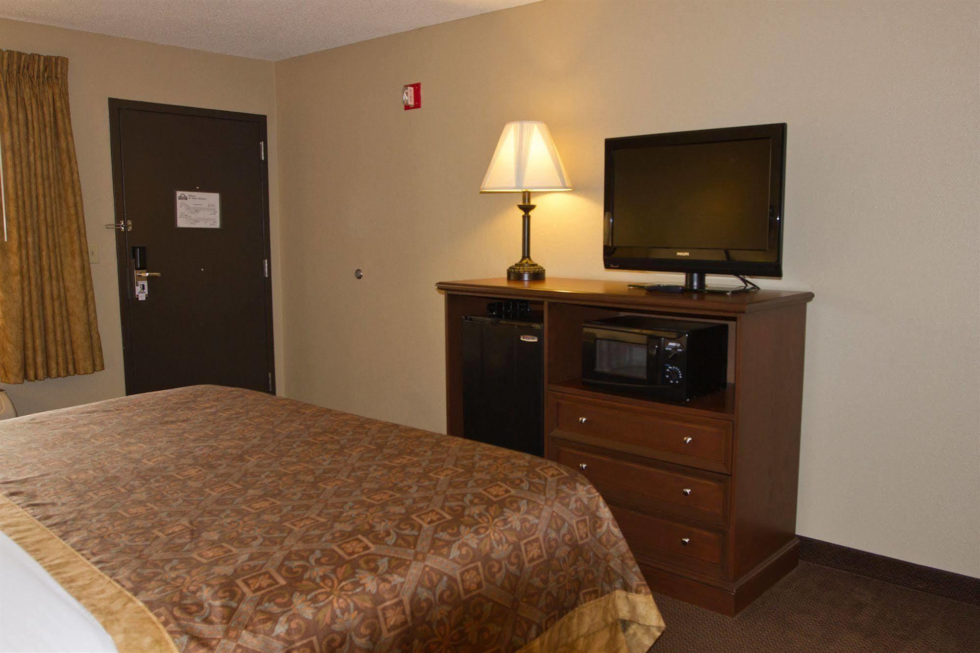 Greenlight Inn & Suites St James Saint James Extérieur photo