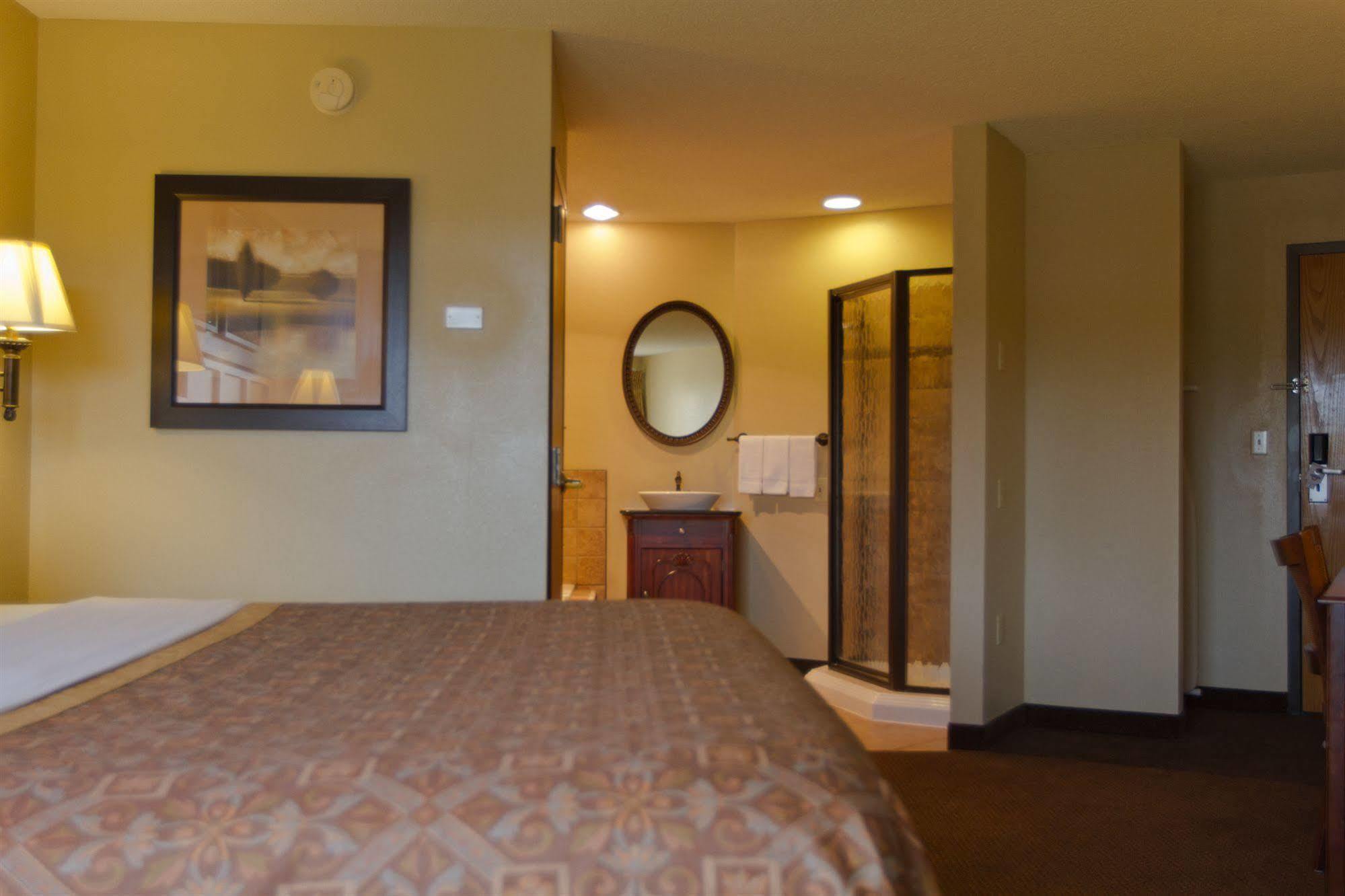 Greenlight Inn & Suites St James Saint James Extérieur photo
