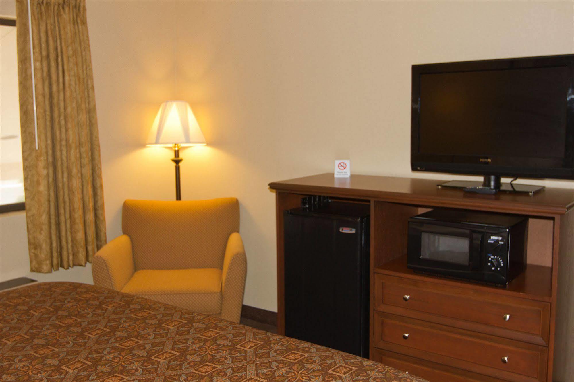 Greenlight Inn & Suites St James Saint James Extérieur photo